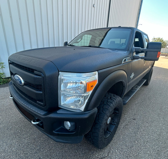 2011 FORD F350 Diesel (Lariat) in Cars & Trucks in Edmonton - Image 3