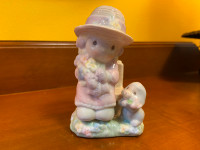 1997 Precious Moments Enesco Salt and Pepper Shakers Girl Bench