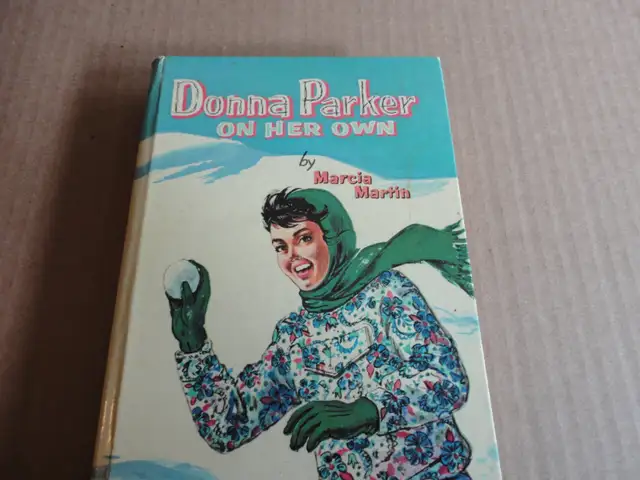 Selection of Children Vintage Adventure Books in Children & Young Adult in Oakville / Halton Region - Image 4