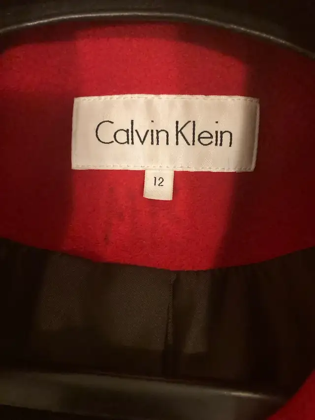 Calvin Klein manteau en laine, taille M femmes in Women's - Tops & Outerwear in City of Montréal - Image 4