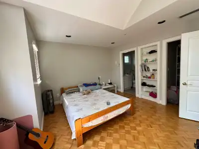 43xx W 12th Ave, Vancouver (FEMALE ONLY) • Rm A – with private bathroom – $1700/month (negociable) •...