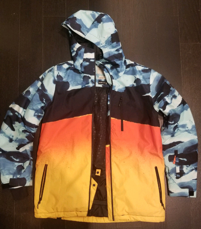 Quiksilver ski\snowboard jacket 10k waterproof [Men, M\L] in Men's in City of Toronto - Image 3