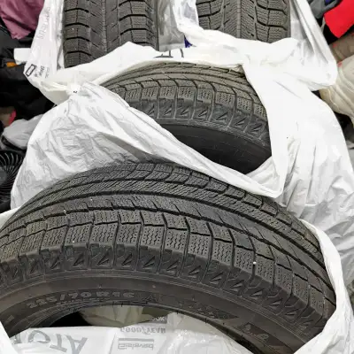 MICHELIN (225/70 R16) BARELY USED WINTER TIRES FOR SALE. Set of 4 tires almost new. Very deep tread....