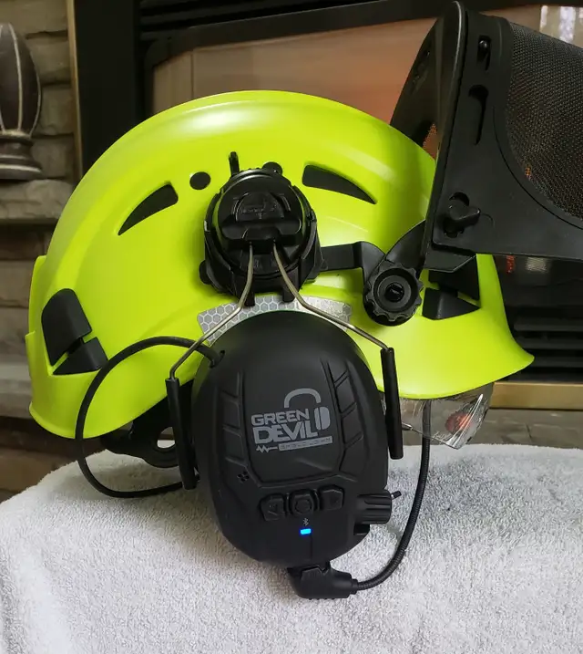 GREEN DEVIL Forestry Helmet 5 in 1 Bluetooth/Mesh Shield - New in Ladders & Scaffolding in City of Toronto - Image 10