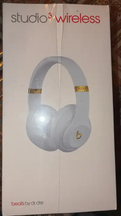 Beats Studio3 Wireless, View more