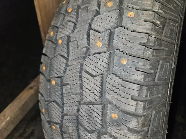 Winter Studded Tires - 265/70R17 in Tires & Rims in St. John's - Image 8