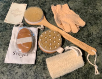 Ithyes Bath Brush set, loofah, gloves and gift bad
