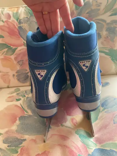 Jackson Softec Figure Skates – Size 7 – Excellent Condition, View more