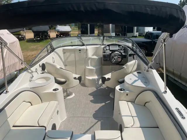 Bateau Stingray 250CR, 2020 in Powerboats & Motorboats in Laval / North Shore - Image 6