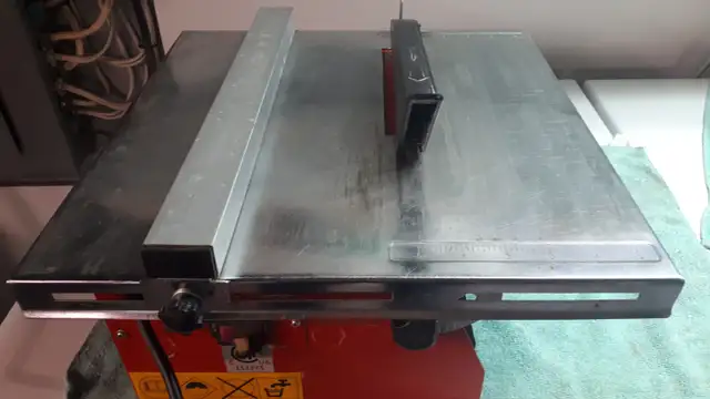 BANC DE SCIE PORTABLE POUR CÉRAMIQUE in Power Tools in City of Montréal - Image 3
