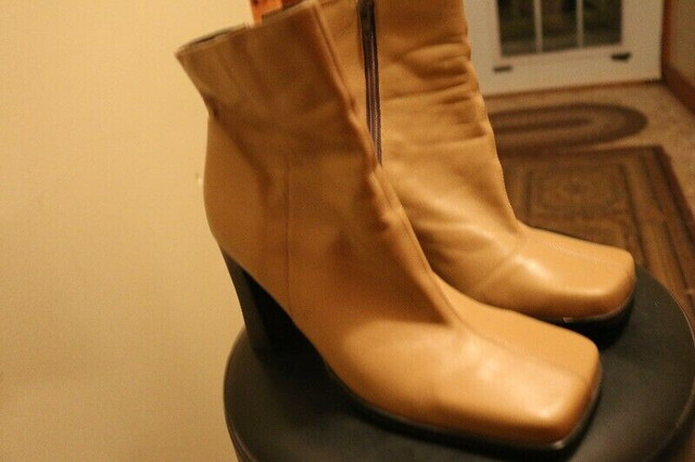 = Women's Beige Ankle Boots - Size 7 - (Like New) - in Women's - Shoes in Cole Harbour - Image 2