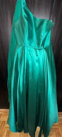 Emerald Green One Shoulder Dress
