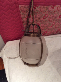 Antique Lantern  / Lanterne Ancienne