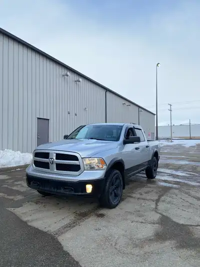 Selling A 2016 RAM 1500 Outdoorsman 5.7 Hemi With The Factory 2 Tone Colour! Here Is A List Of Featu...