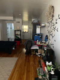 Manor Park bachelor for sublet