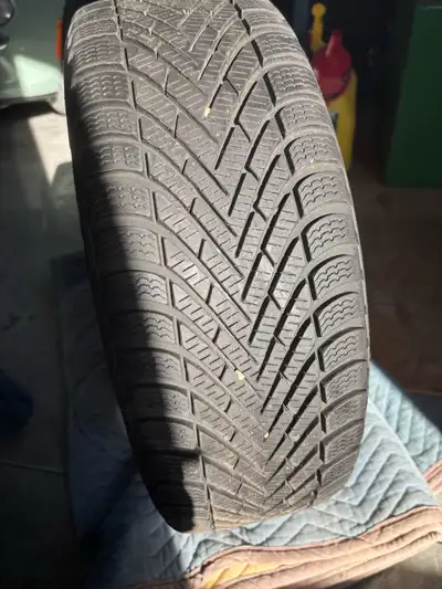 Pirrelli Cinturato Winter Tires Slightly used 195/45R16 Mounted on 16” Rims 4 bolt Fiat rims