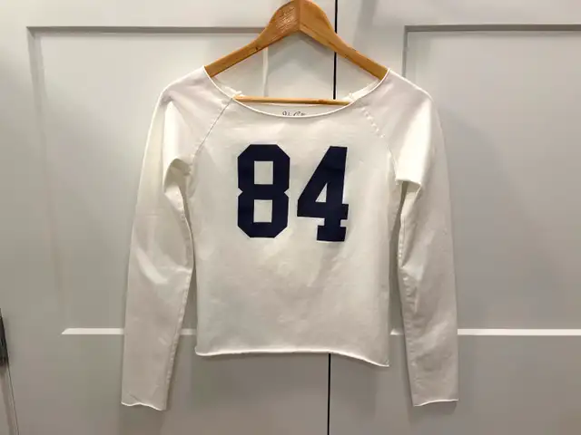Brandy Melville John Galt 84 Bonnie Off-The-Shoulder Top