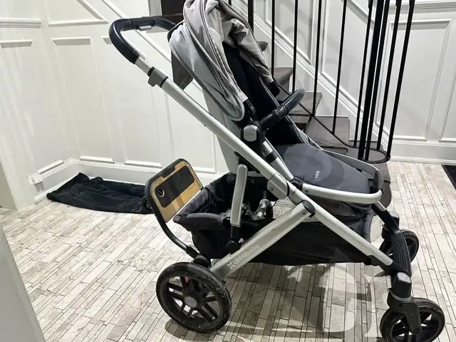 UPPAbaby Vista Stroller in Strollers, Carriers & Car Seats in City of Toronto - Image 2