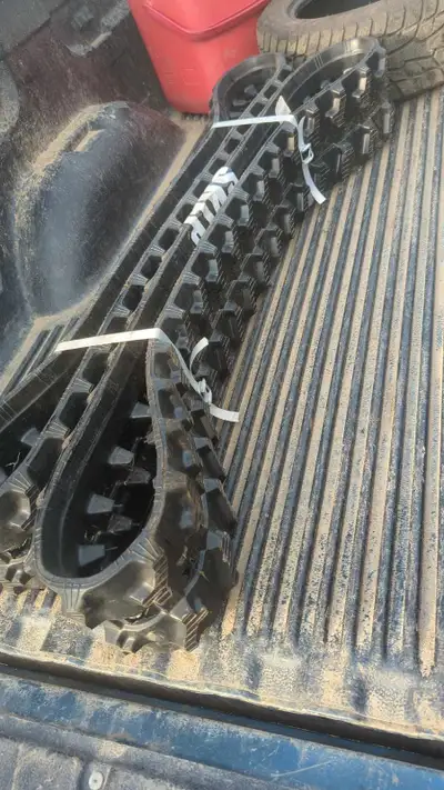 Small Chinese excavator tracks and fit kobota dumpers as well $500 for the pair