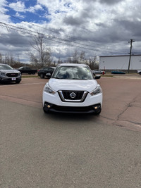 2020 Nissan Kicks S! LOW MILEAGE! 