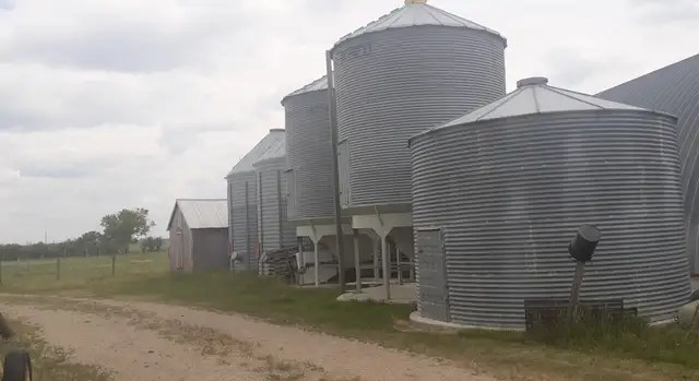 Farm For Sale in Land for Sale in Winnipeg - Image 6