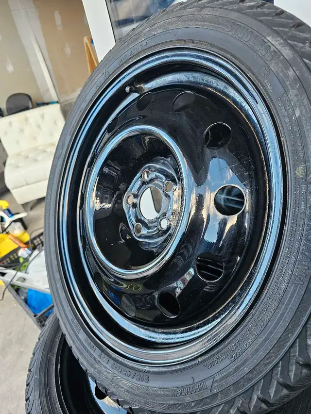 Tire and rims in Tires & Rims in Oshawa / Durham Region - Image 2