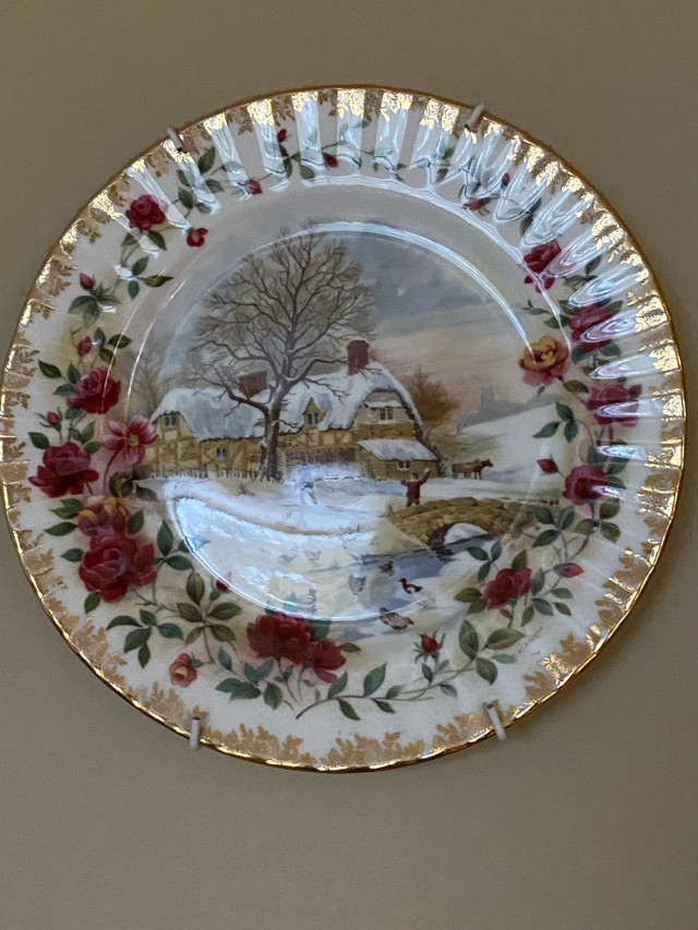 Royal Albert Four Seasons plates in Home Décor & Accents in Dartmouth - Image 2