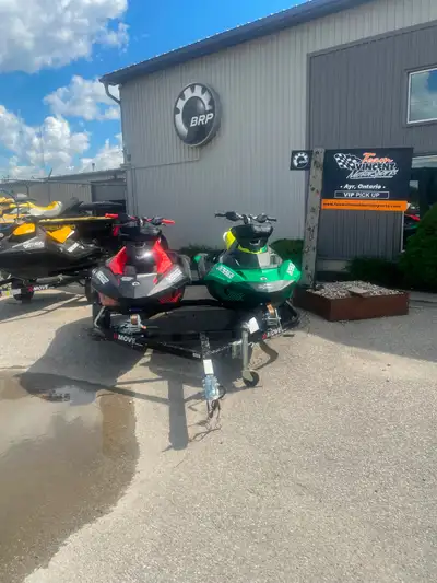 I am selling a pair of Sea-doo TRIXX 3 ups with a Move double trailer. The green one is a 2021 (33.5...