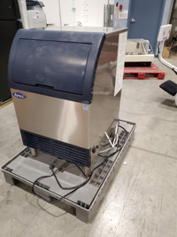 Atosa YR280-AP-161 283 lb Cube Ice Machine