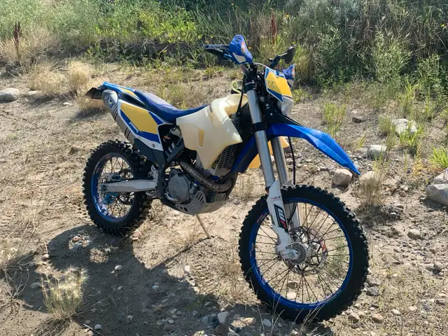 2013 Husaberg (ktm) FE 350 street legal dualsport SNOWBIKE in Dirt Bikes & Motocross in Regina - Image 4