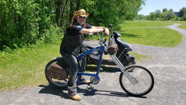 Nirve Switchblade Custom Chopper Bicycle in Cruiser, Commuter & Hybrid in Laurentides - Image 8