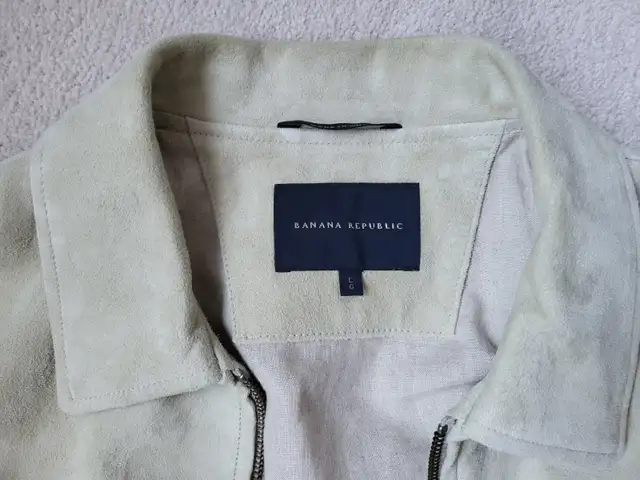 Banana Republic Suede Men's Jacket size Large in Men's in Mississauga / Peel Region - Image 3