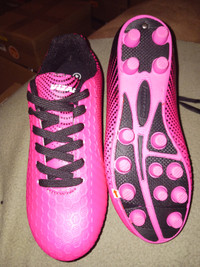 Vizani girls soccer shoes. Pink. Size 4. Brand new never used.