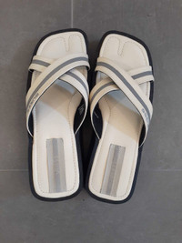 GUESS Sally Sandals NEW
