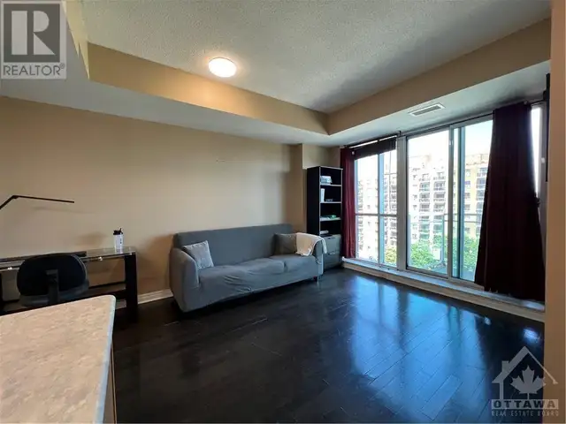 1BR Condo in the Heart of ByWard Market Available Aug 01/2025 in Ontario in Canada - Image 4