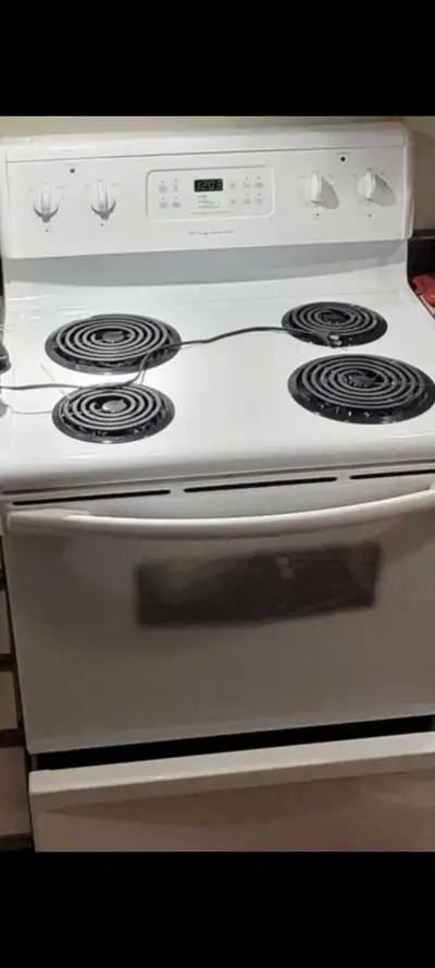 Barely Used-Like New- Electric Stove/Oven, View more
