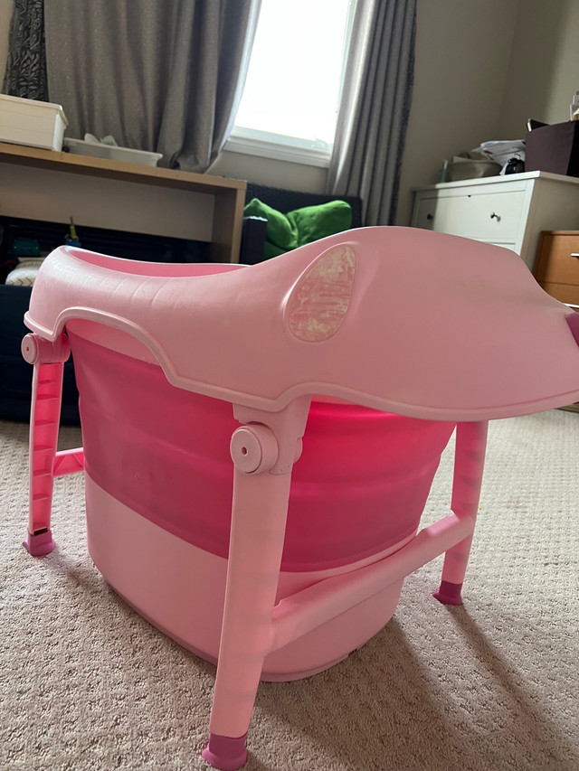 Baby collapsible  bath tub in Bathing & Changing in Ottawa