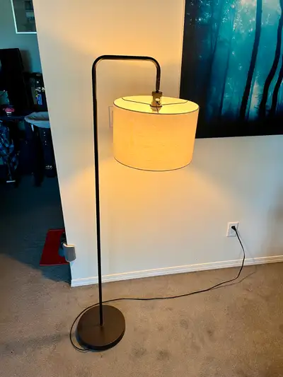 If the add is up, yes it is available! Cash only! Illuminate your space with this stylish standing l...