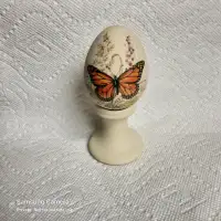 Vintage Ceramic Monarch Butterfly Easter Egg Paperweight, base