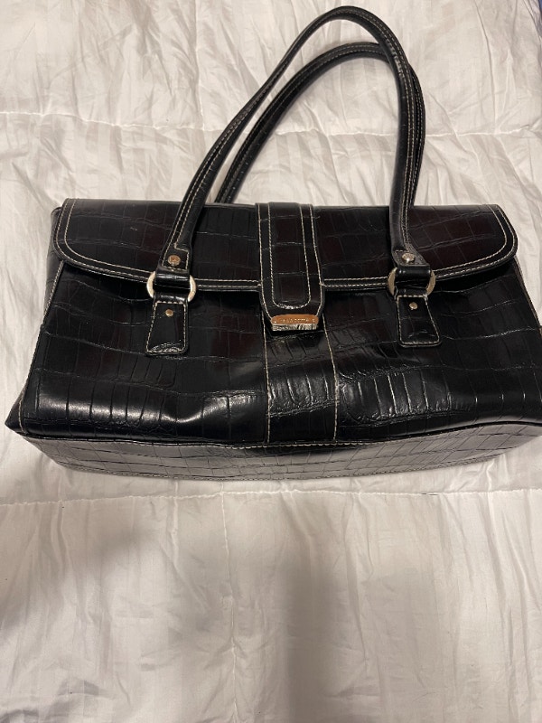 Liz Claiborne Saddle BagCroc embossedShoulder bag Women's Bags