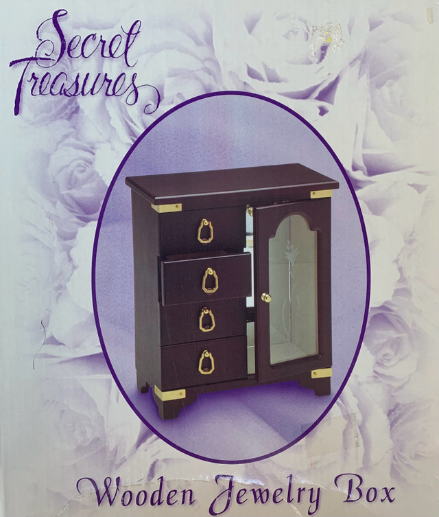 **Sold** Secret Treasure - wooden jewelry box in Jewellery & Watches in Winnipeg - Image 2