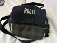 Roots lunch bag