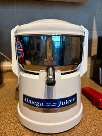 Omega Juicer