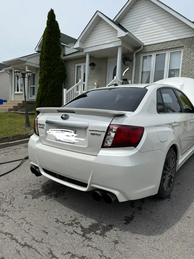 Subaru WRX 2011605486035764531205