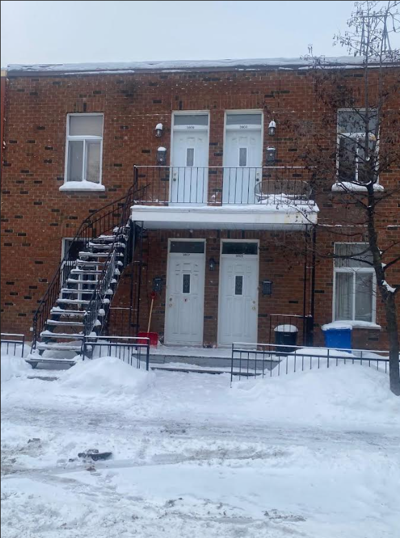 Beautiful 3 1/2 apartment in Verdun, close to Wellington Street.