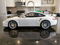 1:18 Diecast Autoart Porsche 911 997 GT2 Matt,White NB