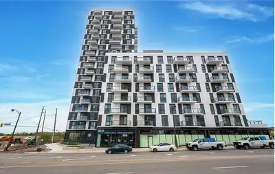 Newer 1bedrooom+den condo