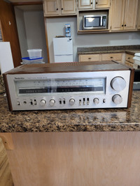 Vintage Technics Stereo System, SA-505 SL-D2, KLH speakers.