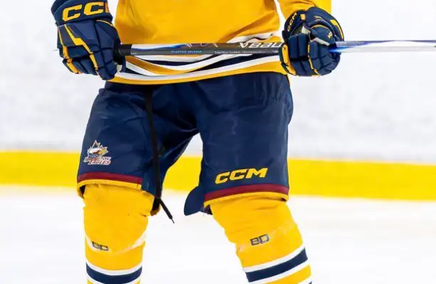 Burlington Eagles. ccm senior hockey pants in Hockey in Oakville / Halton Region - Image 4