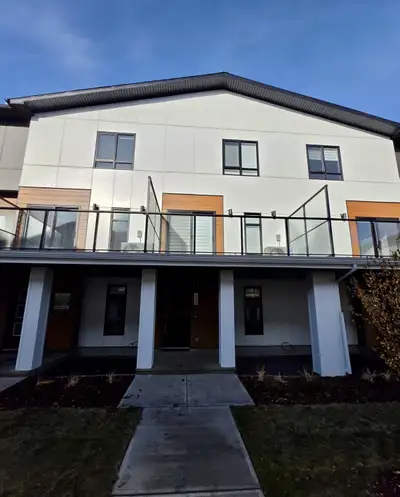 Incentives: Telus internet 3 months free and 65 after Beautiful New Townhouse (1273 sq. ft.) Modern...